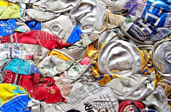 Boîtes et emballages en aluminium compressés