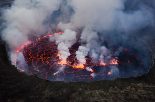 Le volcan Nyiragongo en éruption près de Goma en RDC