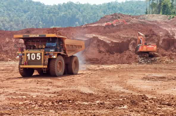 Exploitation du nickel à Sulawesi en Indonésie