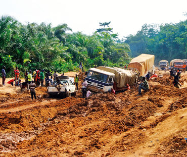 Camions enlisés dans la boue, Liberia