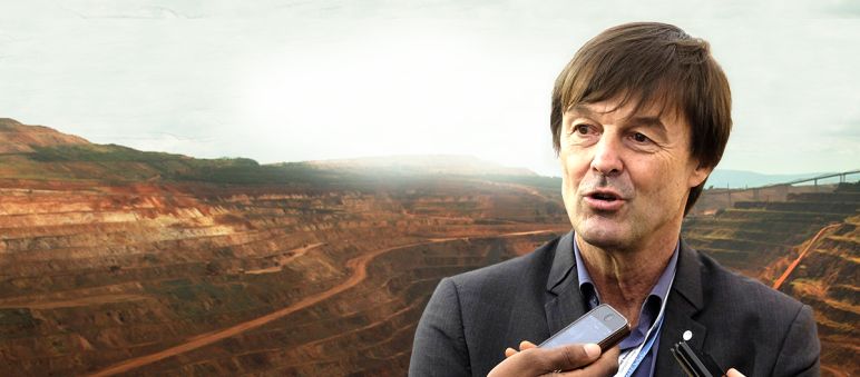 Photomontage : Nicolas Hulot avec en arrière plan un exemple de mine industrielle