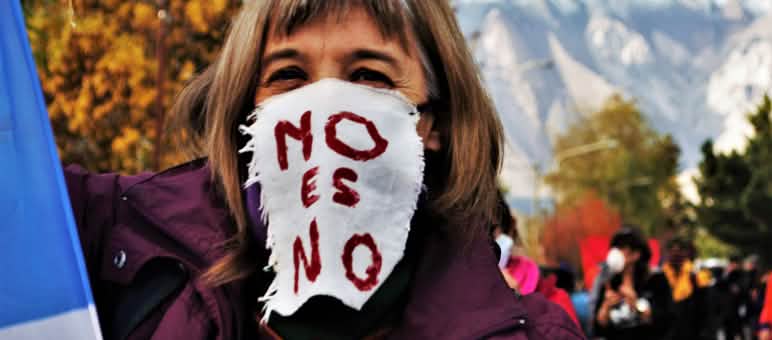 NON signifie NON - Marche anti-mines à Esquel, Argentine, le 4 mai 2020 Marche anti-mines à Esquel, Argentine, le 4 mai 2020