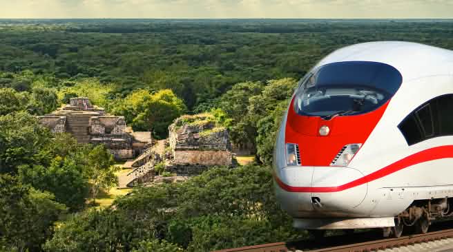 Jusqu'à 160 km/h en plein cœur de la forêt tropicale mexicaine ? Collage : train et ruines Maya Ek Balan dans l’État du Yucatán