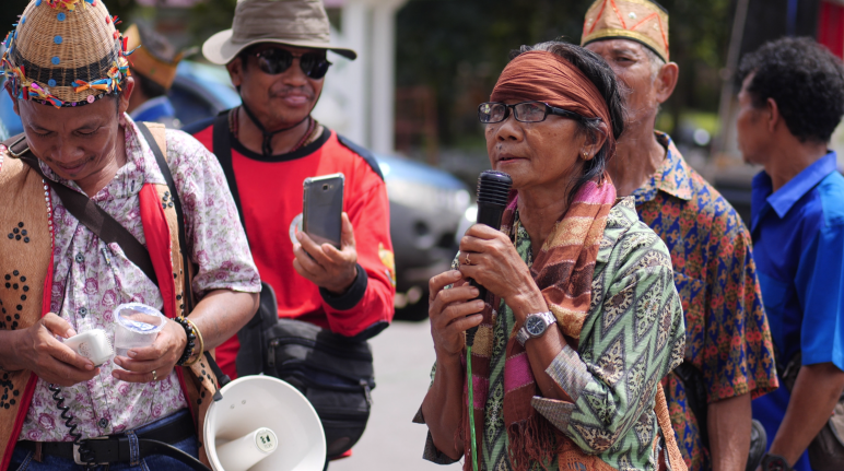 Manifestation d’indigènes Dayak
