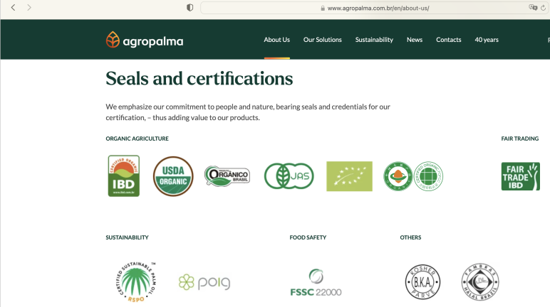 Capture d’écran du site internet d’Agropalma, avec les logos des différents labels accordés à l’entreprise