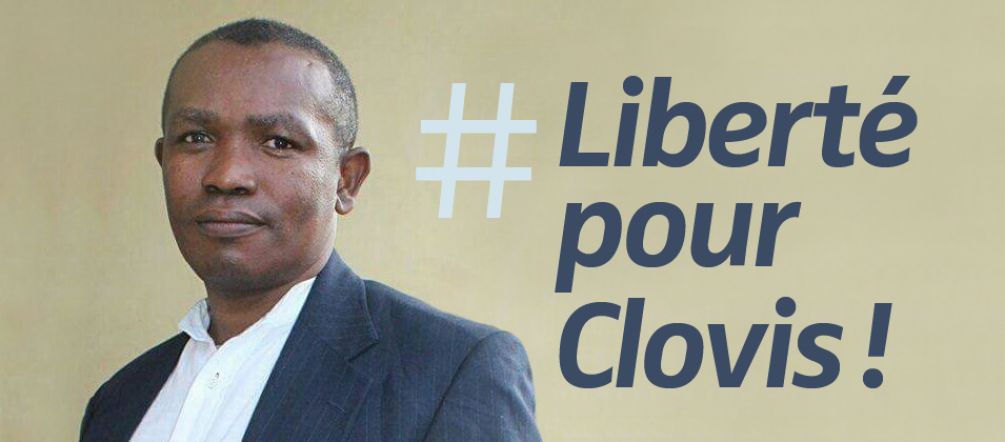 En prison pour défendre la forêt : Clovis Razafimalala Le militant écologiste Clovis Razafimalala à Madagascar. Texte: LIBERTÉ POUR CLOVIS