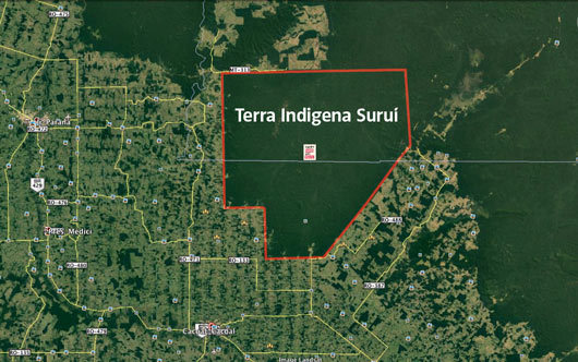 Image satellite de délimitation du territoire du peuple indigène Pater Suruí dans la forêt amazonienne au Brésil